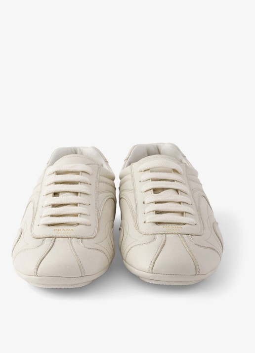 Prada Montecarlo Re-Edition 2005 sneaker van lamsleer - detail 6 gebroken wit