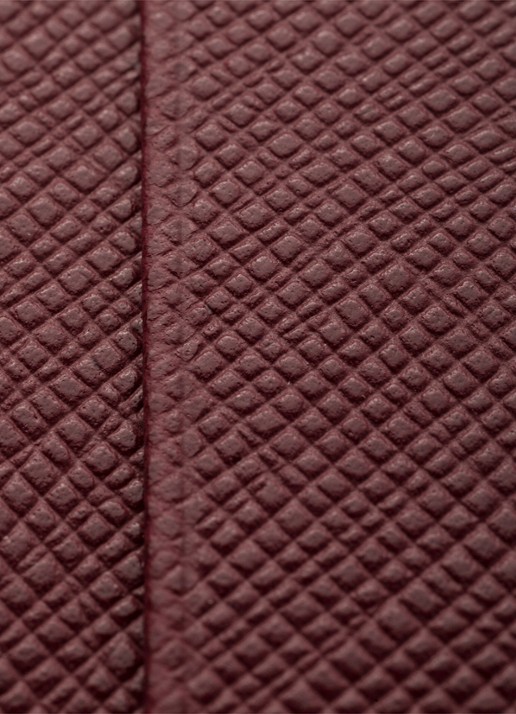 Prada Pasjeshouder van leer - detail 4 bordeauxrood