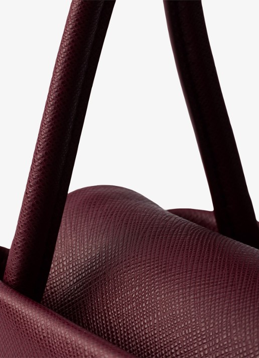 Prada Passage Saffiano Mini handtas van leer - detail 2 bordeauxrood