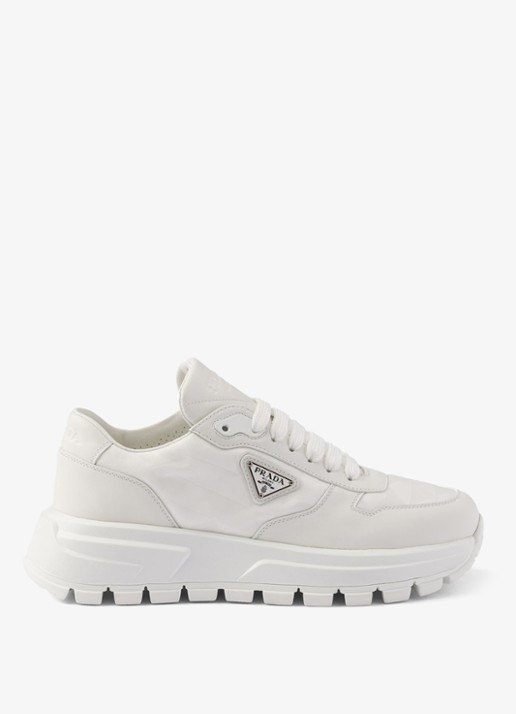 Prada Prax 01 Re-Nylon sneaker met leren details - voorkant 6 wit