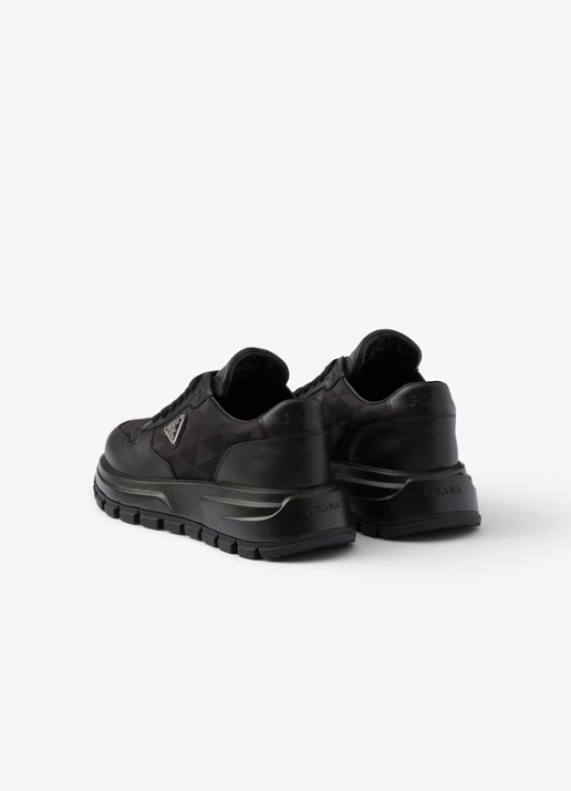Prada Prax 01 Re-Nylon sneaker met leren details - detail 3 zwart