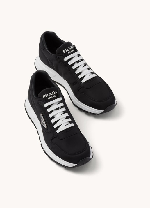 Prada Prax 01 Re-Nylon sneaker met logo - achterkant 4 zwart
