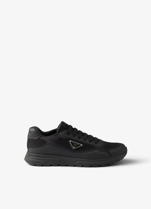 Prada Prax 2.0 sneaker met logo - voorkant zwart