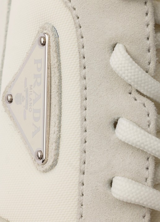 Prada Prax Re-Nylon sneaker met kalfssuède details - detail 5 gebroken wit
