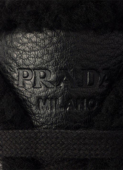 Prada Prax sneaker van leer met schapenvacht - detail 5 zwart