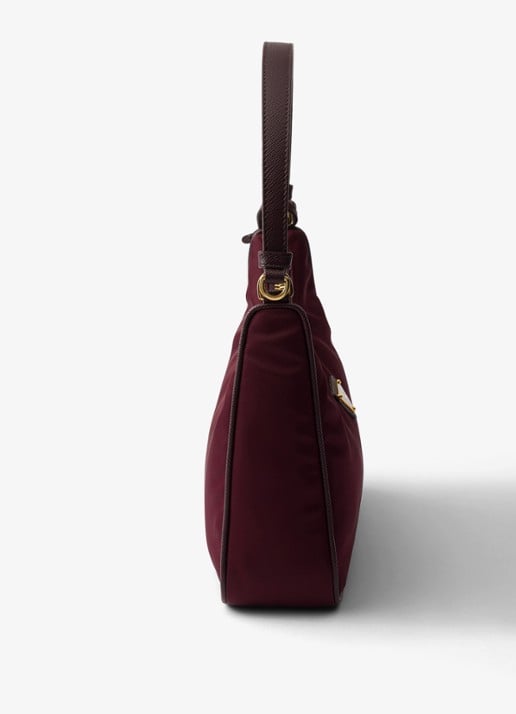 Prada Re-Edition 2005 Re-Nylon Mini schoudertas met leren details - detail 2 bordeauxrood