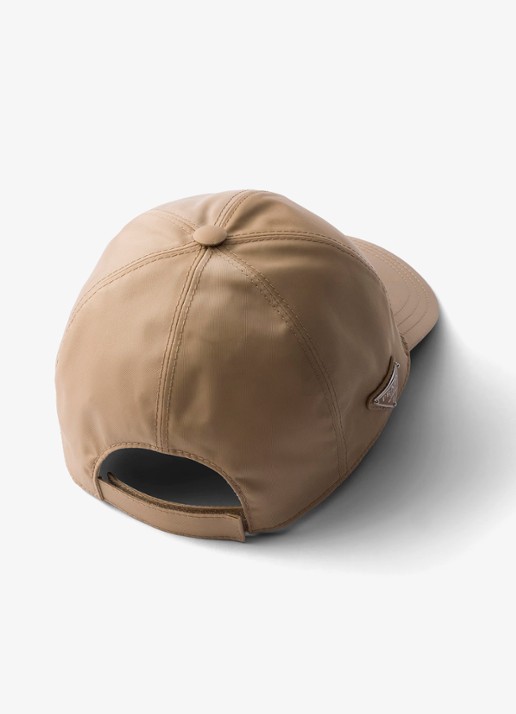 Prada Re-Nylon baseball pet met logo - achterkant 3 beige