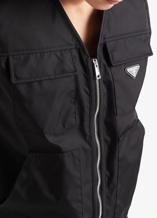Prada Re-Nylon bodywarmer met logo - detail 4 zwart