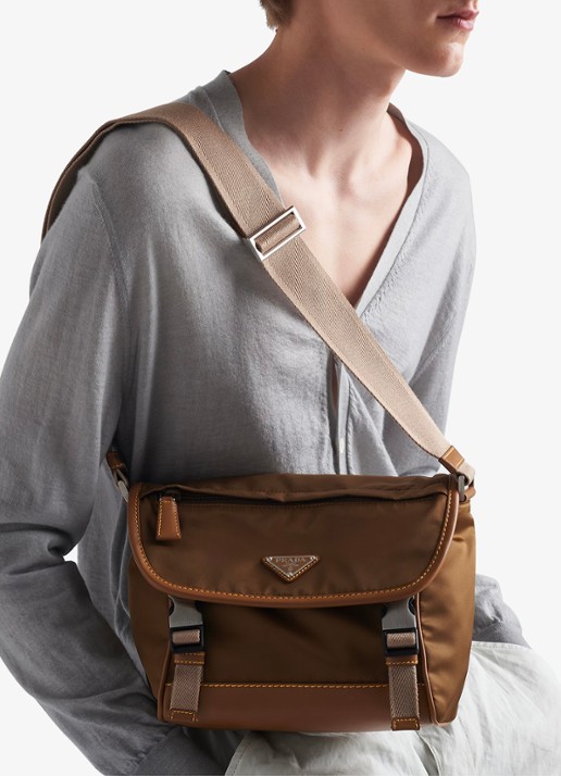Prada Re-Nylon crossbodytas met leren details - detail 7 bruin