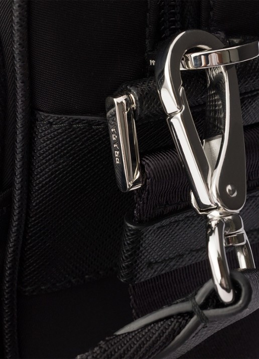Prada Re-Nylon crossbodytas met leren details - detail 5 zwart