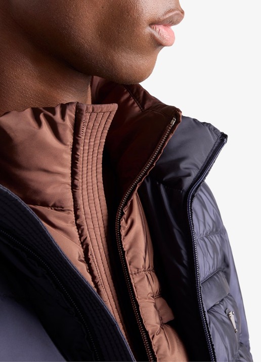 Prada Re-Nylon gewatteerde bodywarmer met donsvulling - detail 3 bruin