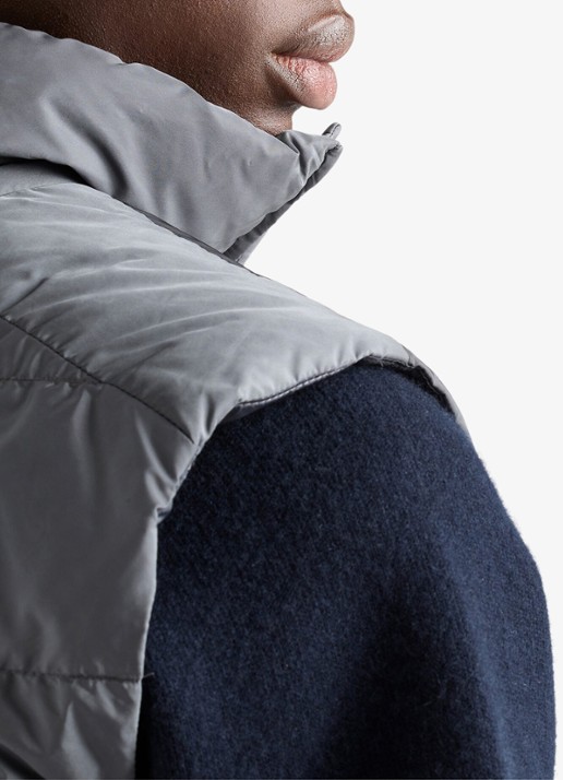 Prada Re-Nylon gewatteerde bodywarmer met donsvulling - detail 3 grijs