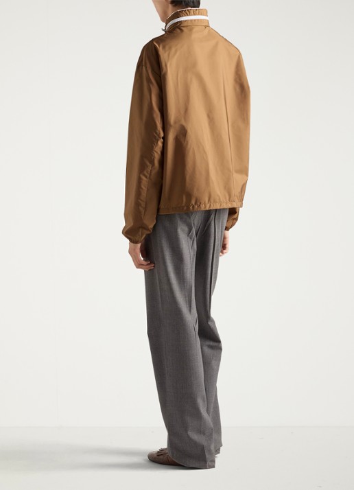 Prada Re-Nylon jack met opbergbare capuchon - achterkant camel