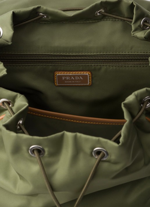 Prada Re-Nylon rugzak met leren details - detail legergroen