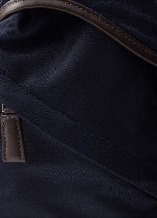 Prada Re-Nylon rugzak met leren details - detail 5 donkerblauw