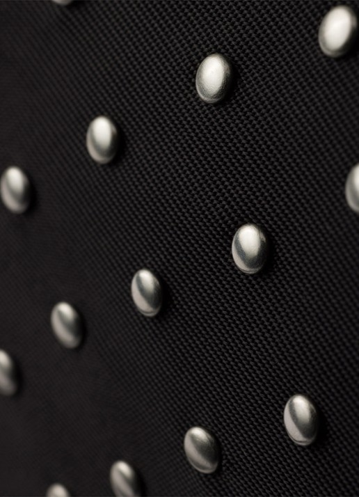 Prada Re-Nylon schoudertas met studs - detail 2 zwart