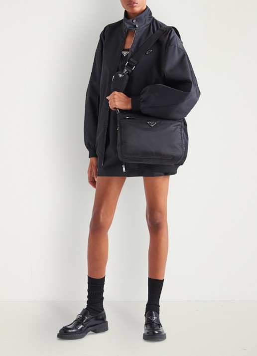 Prada Re-Nylon schoudertas met verstelbare schouderriem - voorkant 2 zwart