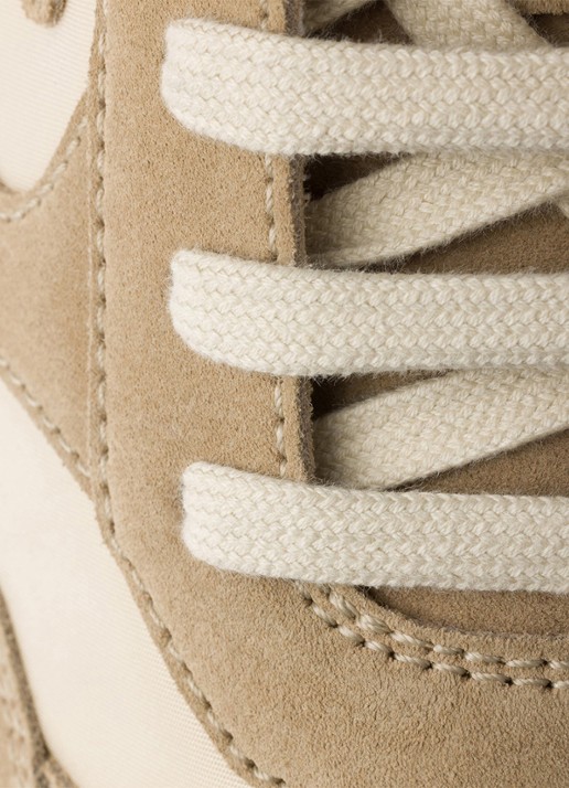 Prada Re-Nylon sneaker met suède details - detail 6 beige