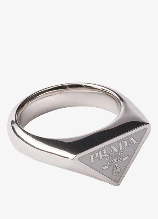 Prada Ring met logo - detail zilver