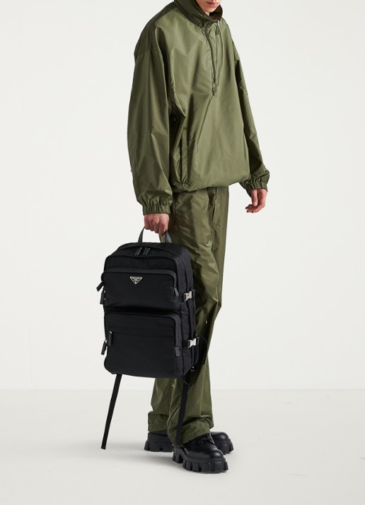 Prada Rugzak met logo - voorkant 7 zwart