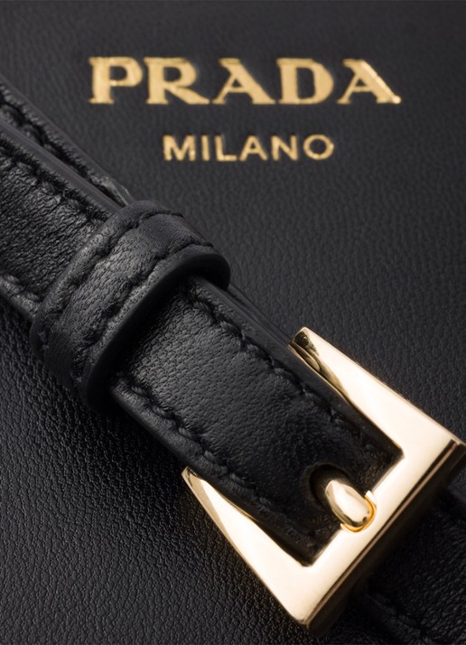Prada Schoudertas van lamsleer - detail 2 zwart