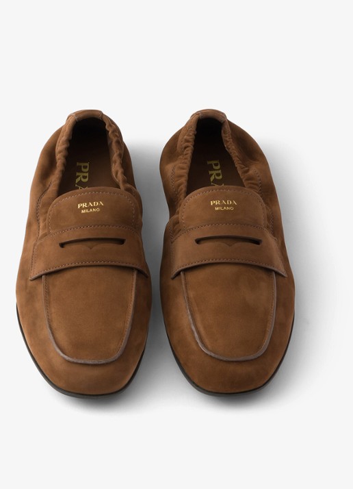 Prada Shuffle loafer van nubuck - detail bruin