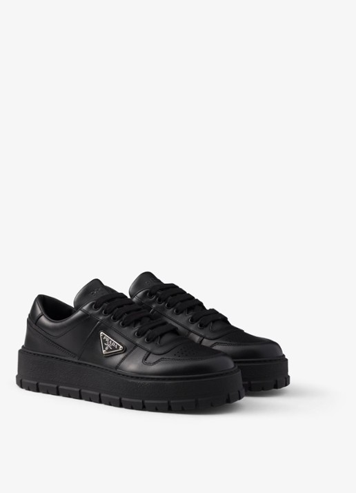 Prada Sneaker van leer - voorkant 2 zwart