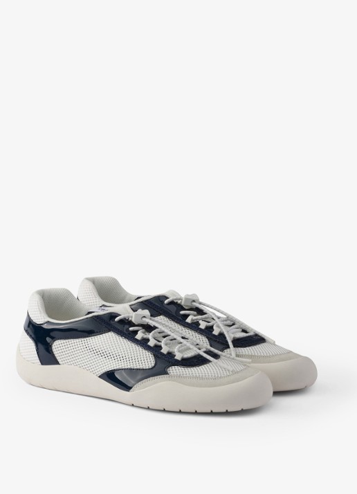 Prada Speedrock sneaker met lakleren en mesh details - detail 4 blauw