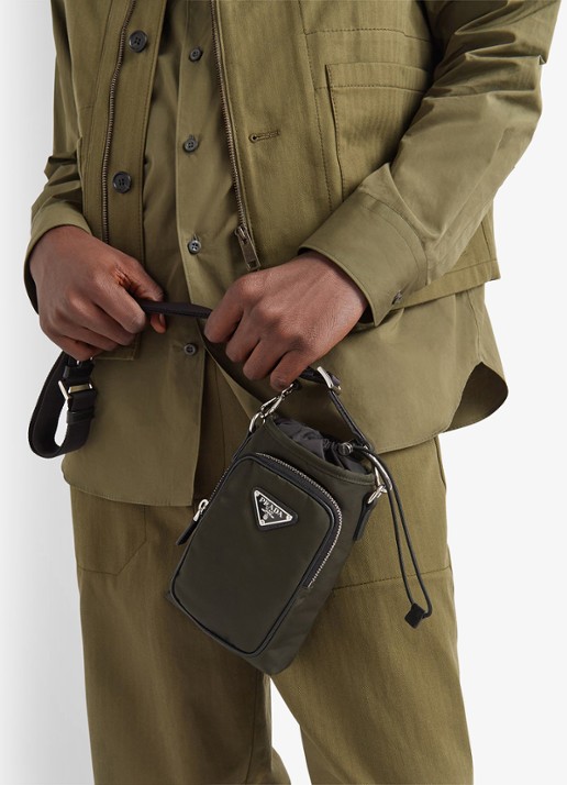 Prada Telefoonhoes met logo en trekkoord - voorkant 2 donkergroen