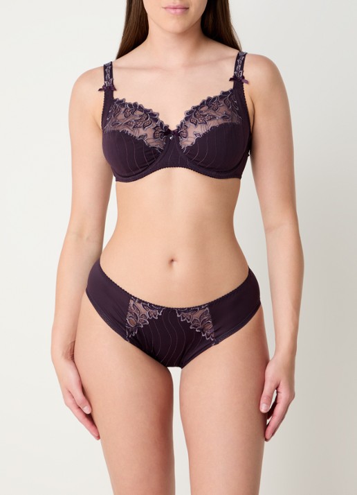 PrimaDonna Deauville slip met kant - voorkant 5 paars