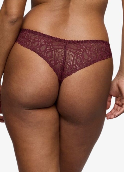 PrimaDonna Salerno string met kant - achterkant 3 bordeauxrood