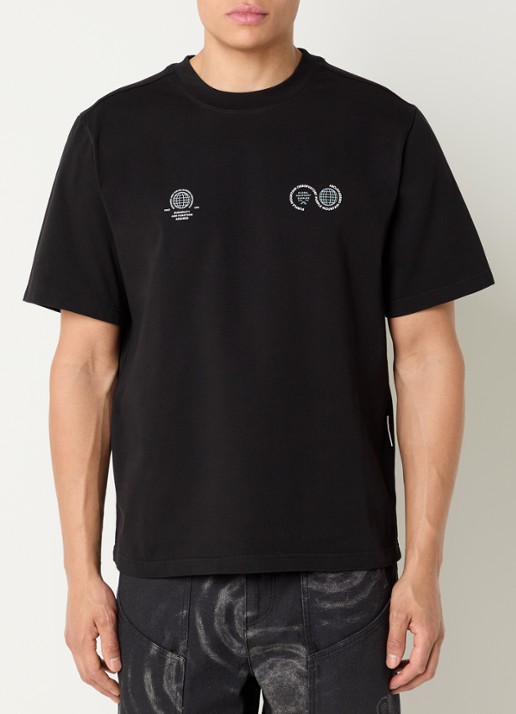 Purple Mountain Observatory Globe T-shirt met logo- en backprint - achterkant zwart