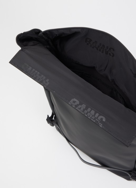 Rains OTG rugzak met waterafstotende coating - detail zwart
