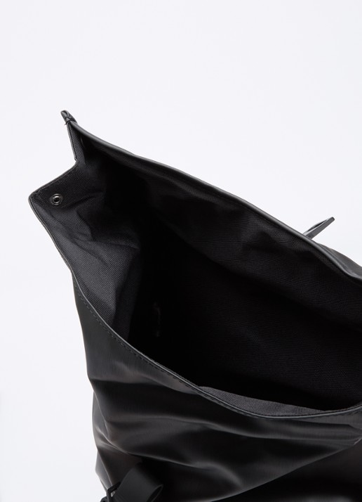 Rains Rolltop rugzak met waterafstotende coating en 15 inch laptopvak - detail 3 zwart