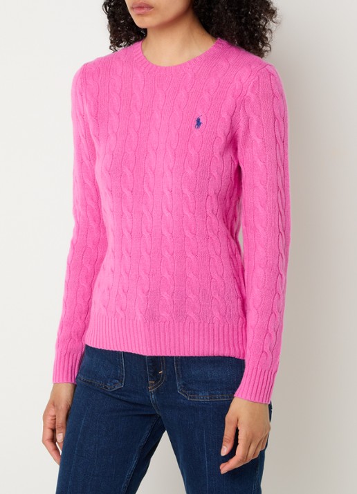 Ralph Lauren Julianna kabelgebreide pullover in kasjmieblend met logoborduring - detail roze