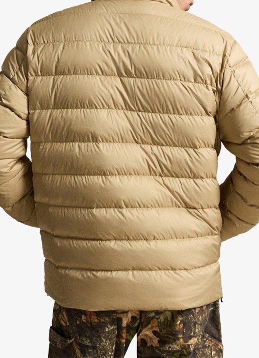 Ralph Lauren Performance gewatteerde jas met ritszakken - achterkant rl khaki  / khaki