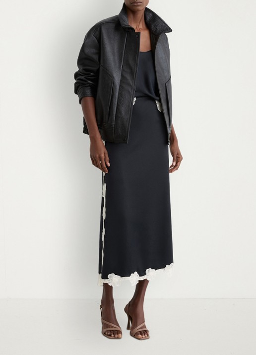 Reiss Doa midi rok van satijn met details van kant - voorkant 7 donkerblauw