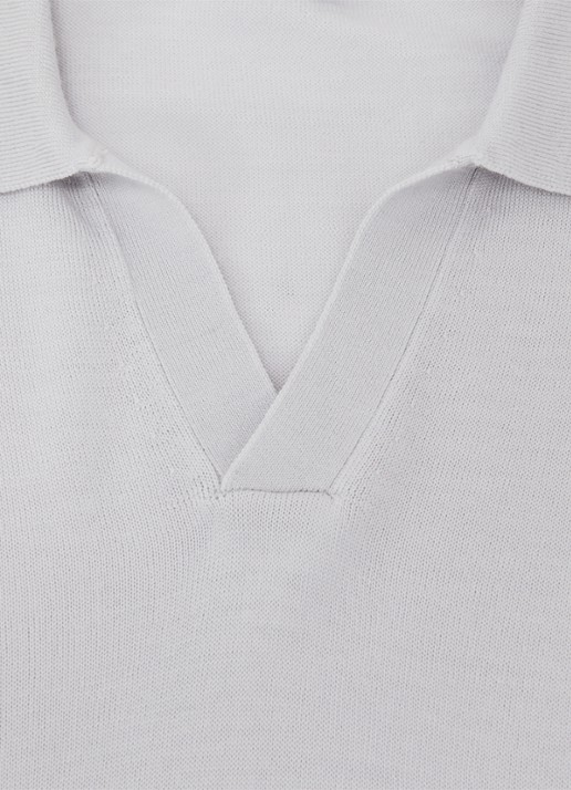 Reiss Duchie regular fit polo van merino wol - detail 3 lichtblauw