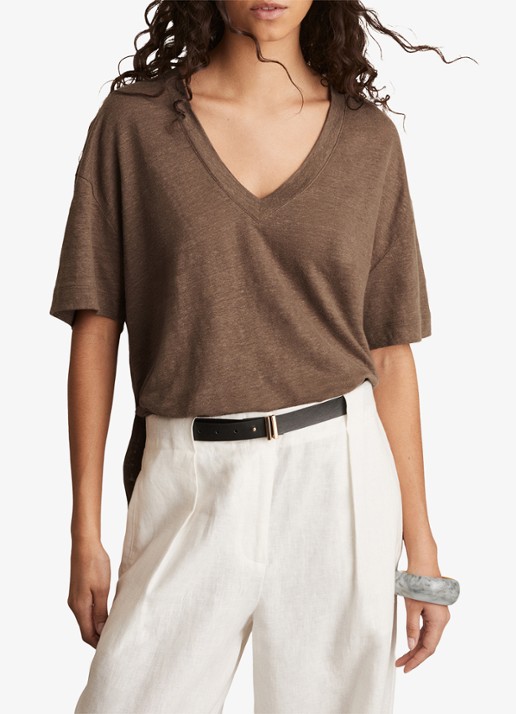 Reiss Ember T-shirt van linnen met V-hals - detail lichtbruin