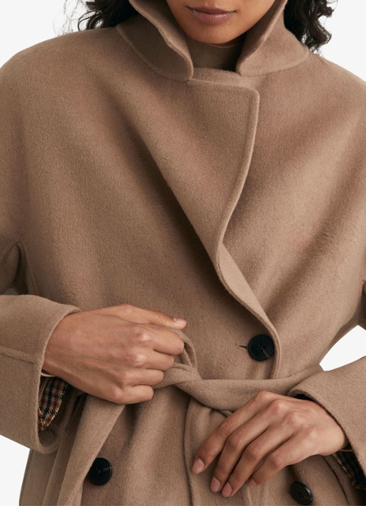 Reiss Marina double-breasted mantel in wolblend - detail camel