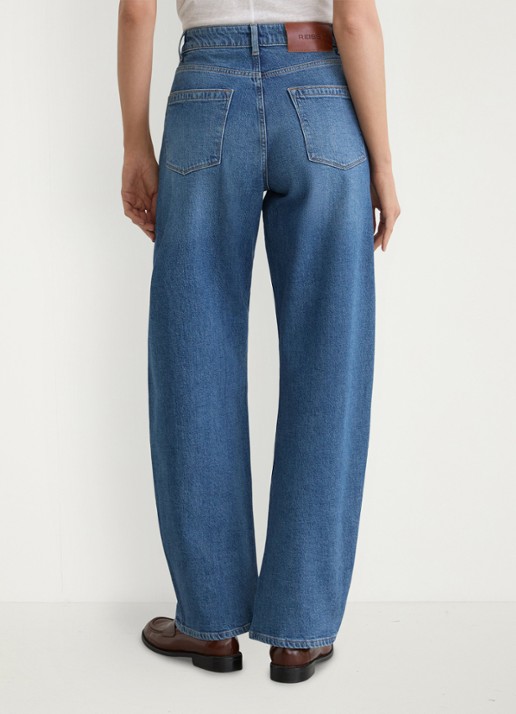 Reiss Petite Sabel high waist balloon fit jeans in medium wassing - achterkant 7 denim