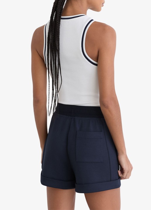 Reiss Phoebe high waist korte joggingbroek met streekzakken - achterkant 5 navy / blauw
