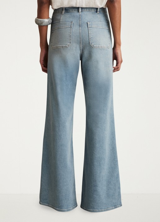 Reiss Sakura high waist flared jeans  - achterkant lichtblauw