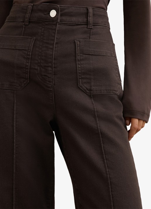 Reiss Sakura high waisted flared jeans met steekzakken - detail 6 donkerbruin