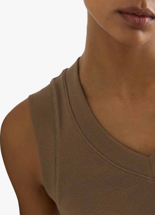 Reiss SANDY Stretch-Cotton Rib Ruched V-Neck Vest - detail 5 beige