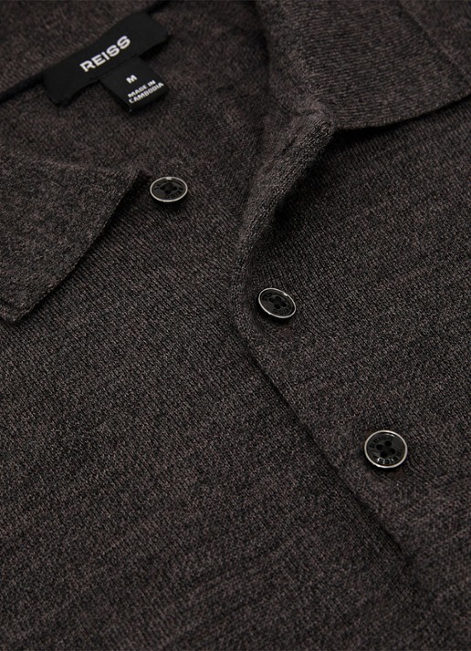 Reiss Trafford regular fit polo van merino wol - detail 5 bruin