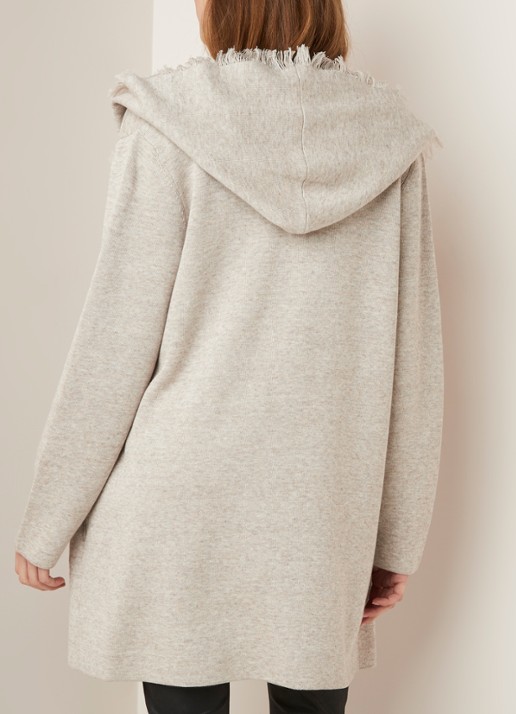 Repeat Openvallend vest met franjes  - achterkant zand
