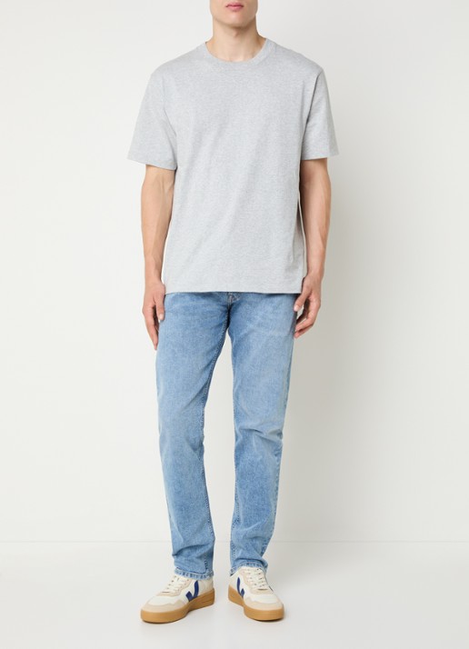 Replay Grover slim fit jeans met medium wassing - voorkant 4 lichtblauw