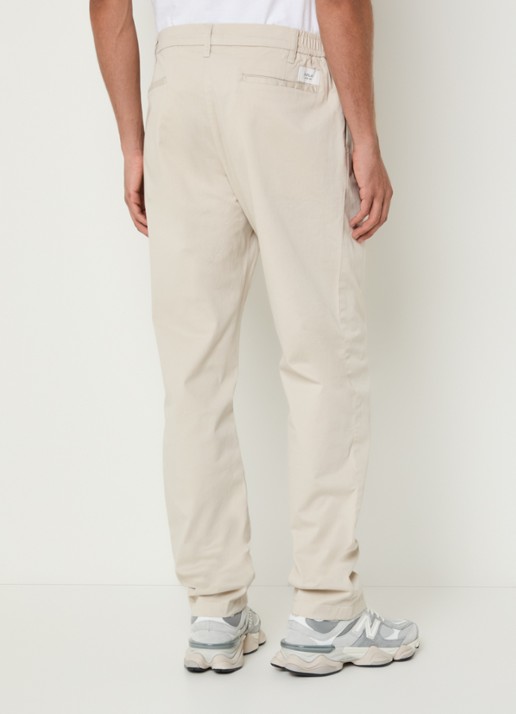 Replay Straight fit chino met steekzakken - achterkant 5 creme