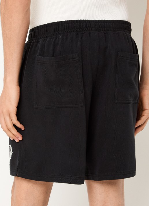 Represent Crest straight fit korte joggingbroek met logo en steekzakken - achterkant zwart